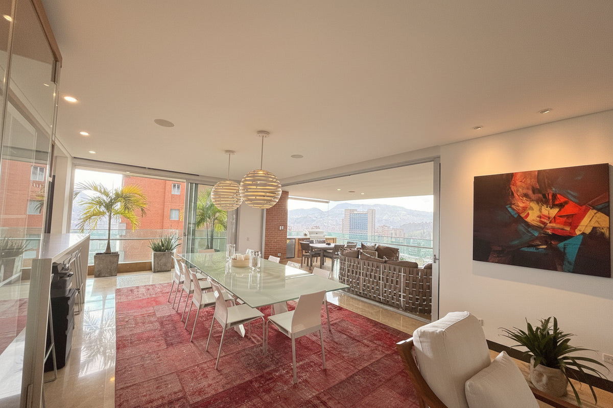 Apartment in La Concha sector, El Poblado 406 m² with panoramic view, 3 bedrooms