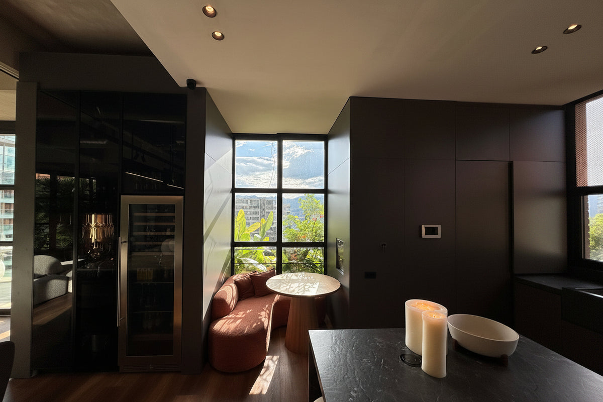 Furnished duplex penthouse in Las Lomas, El Poblado with terrace, pool and sauna