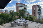 Furnished duplex penthouse in Las Lomas, El Poblado with terrace, pool and sauna