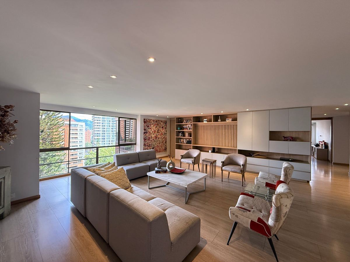 Apartamento en El Poblado Castropol | 292 m² Remodelado