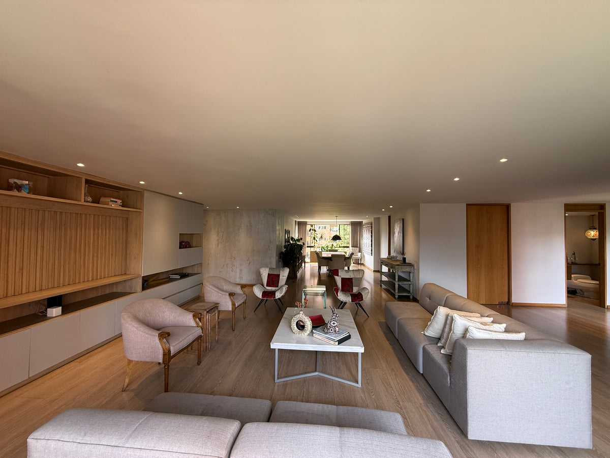 Apartamento en El Poblado Castropol | 292 m² Remodelado