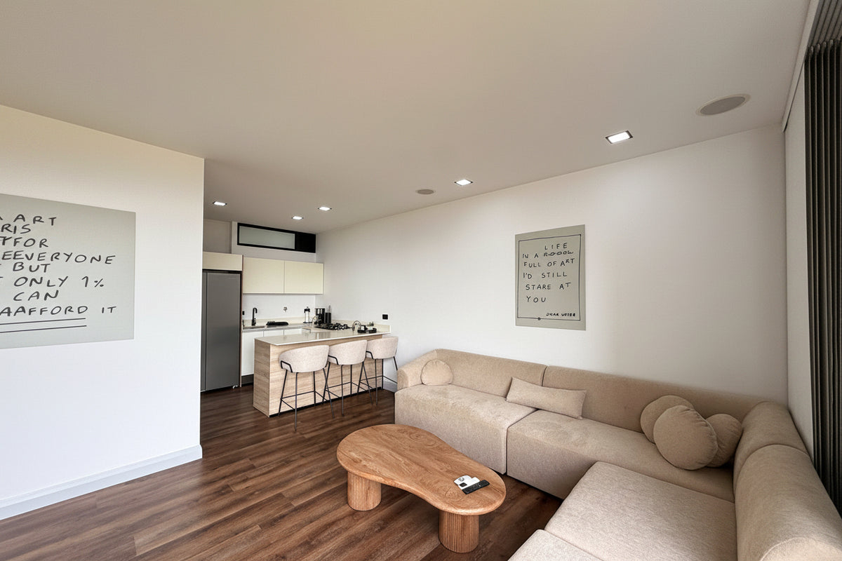 Apartamento en Piso Alto con Vista Verde | Sector San Lucas, El Poblado