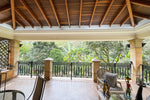 Casa con Gran Jardín y Alto Potencial de Remodelación en El Poblado
