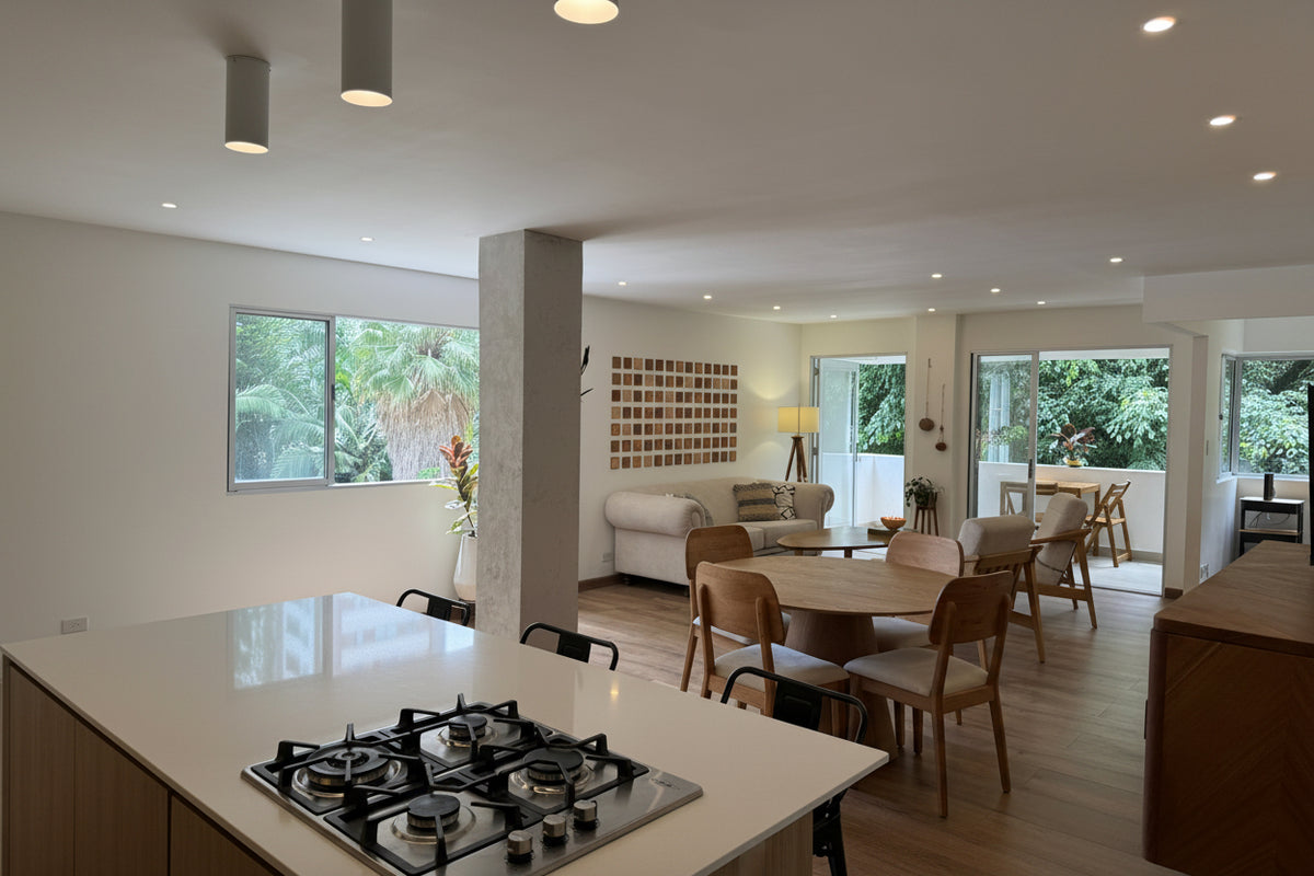 Apartamento moderno en Castropol con balcón y Unidad cerrada con piscina – 2 habitaciones