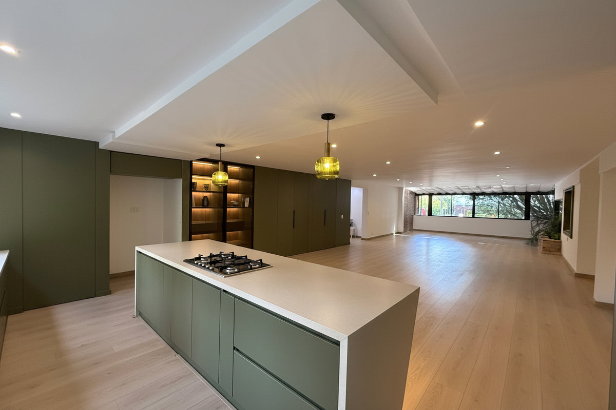 Apartamento remodelado en Castropol, El Poblado | 295 m² con acabados modernos