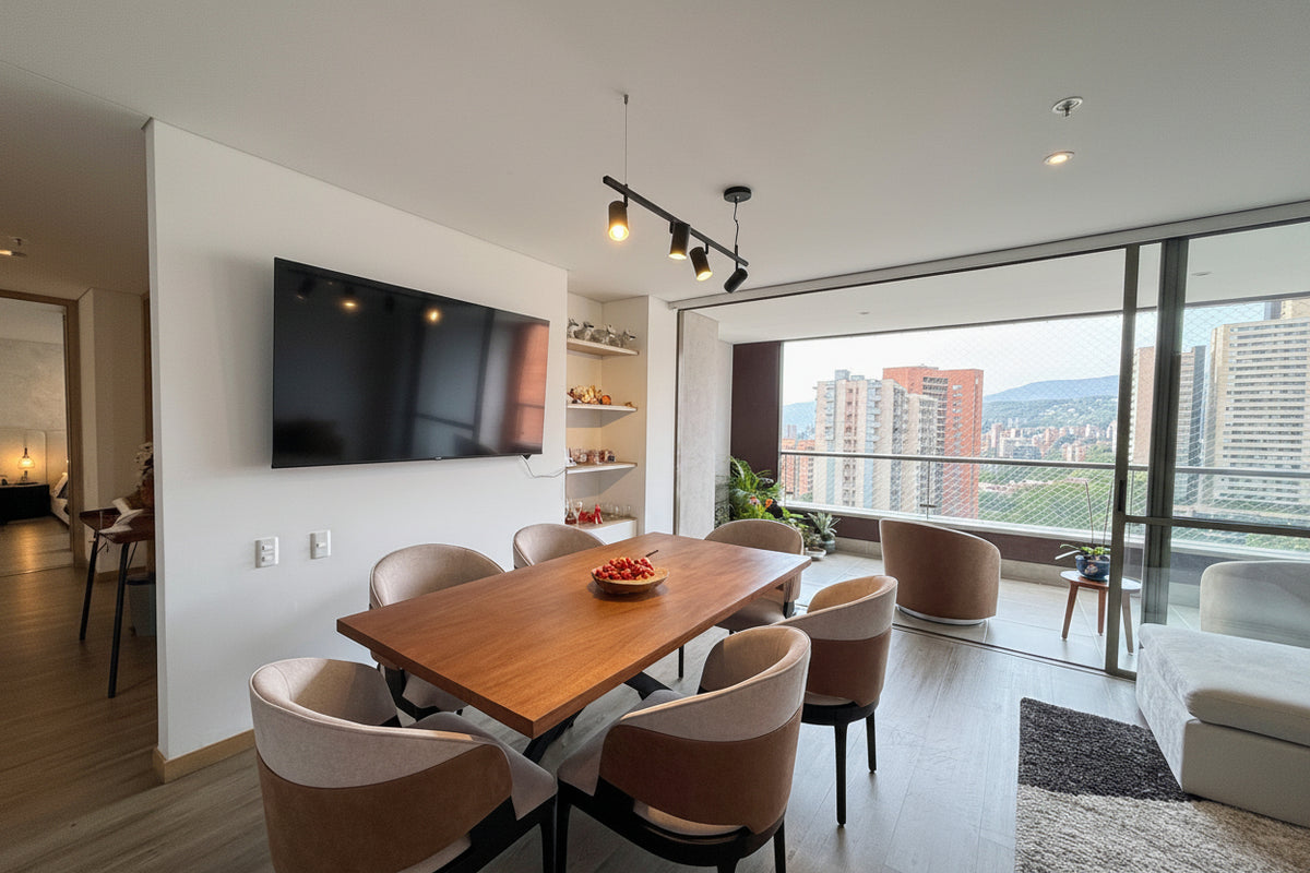 Apartamento amoblado en Castropol, El Poblado | 123 m², 3 habitaciones y balcón