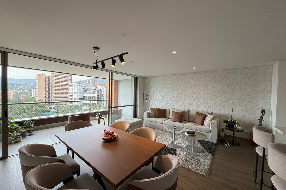 Apartamento amoblado en Castropol, El Poblado | 123 m², 3 habitaciones y balcón
