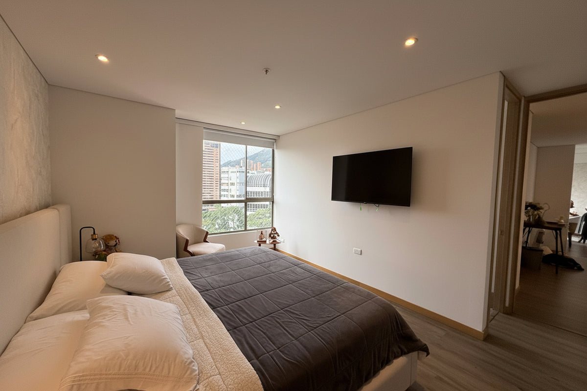Apartamento amoblado en Castropol, El Poblado | 123 m², 3 habitaciones y balcón