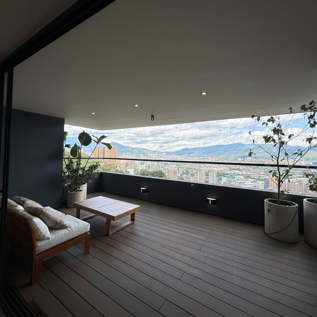 Apartamento en venta en El Poblado con vista panorámica y rooftop | 111 m² | Amoblado