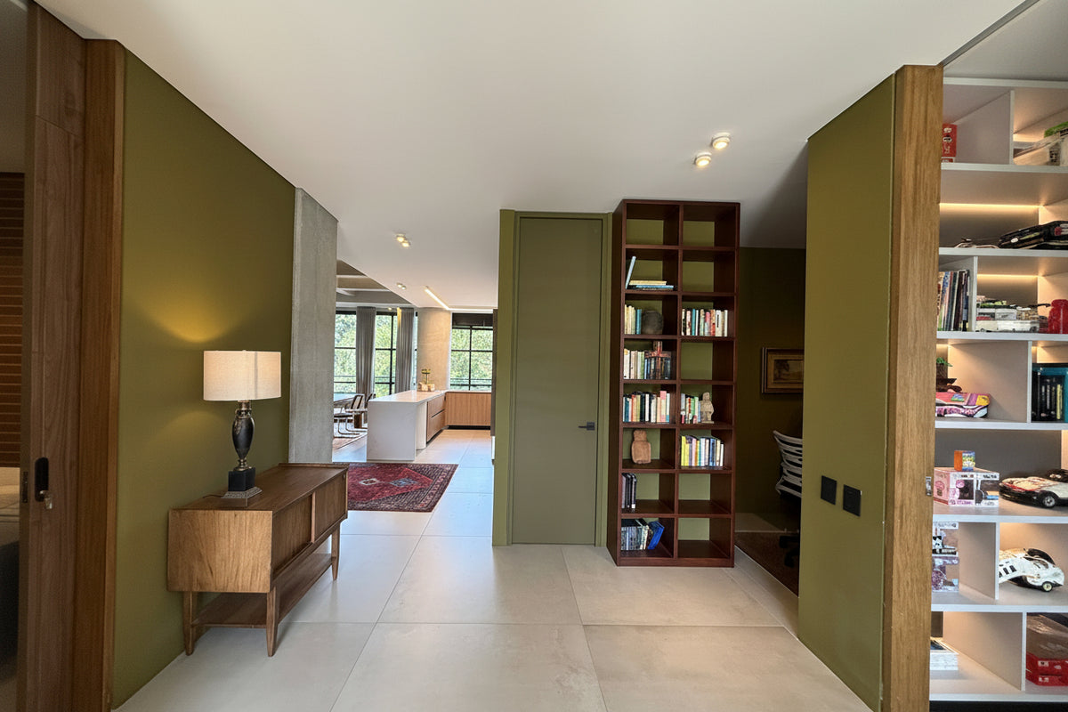Apartamento de lujo en El Poblado, Loma del Tesoro – 263 m² con vista a Medellín, 2 habitaciones y 3 parqueaderos