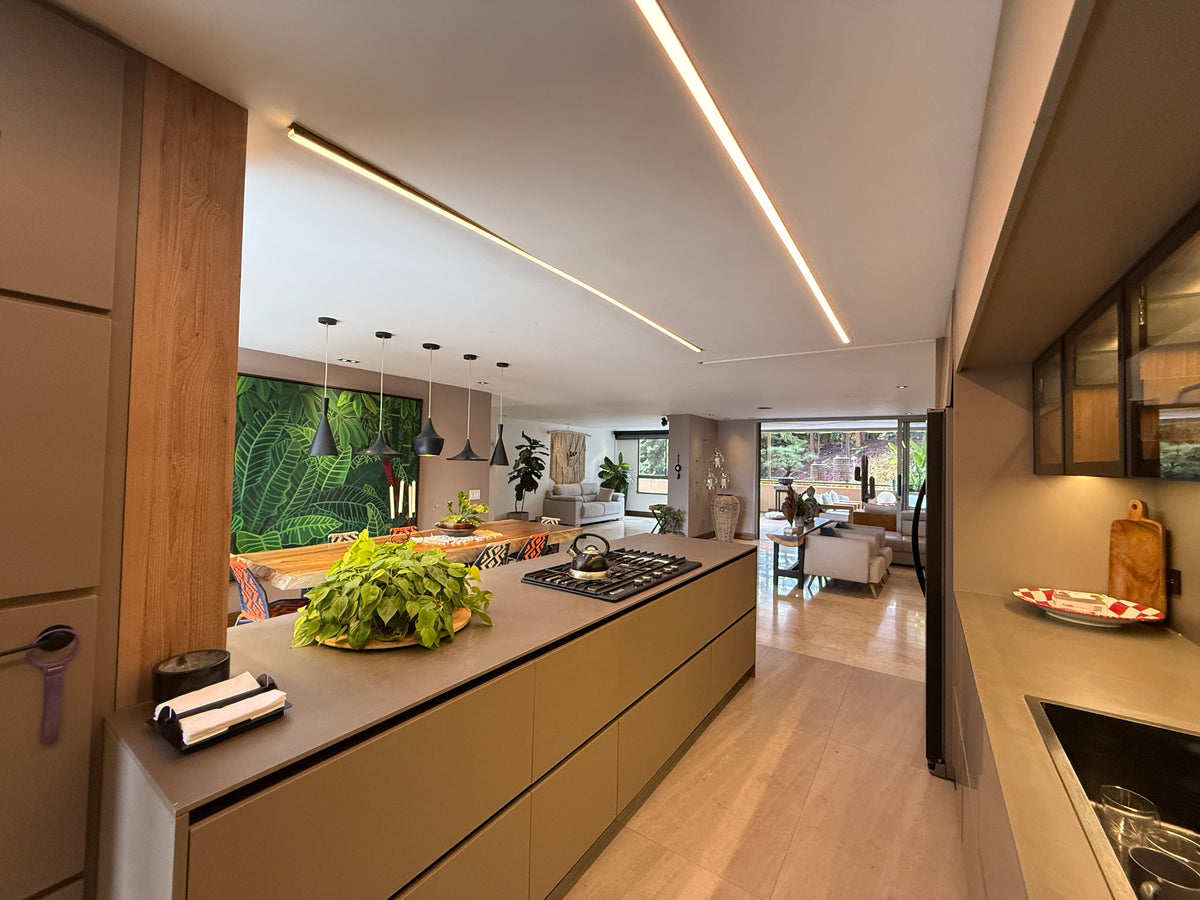 Apartamento con Terraza Privada, Jacuzzi y Turco en Del Este | 232 m² + 227 m²