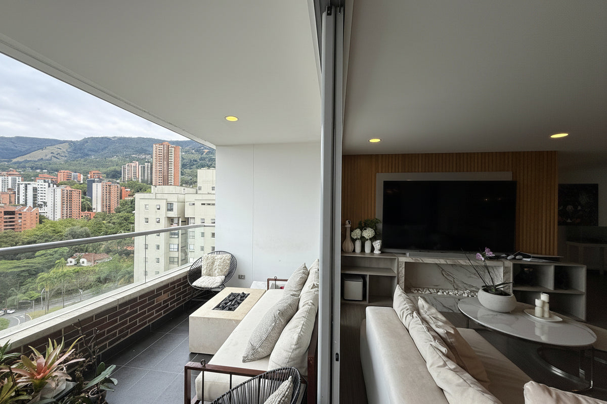 Apartamento en piso alto con vista panorámica en Los Balsos