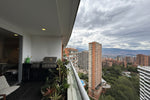 Apartamento en piso alto con vista panorámica en Los Balsos