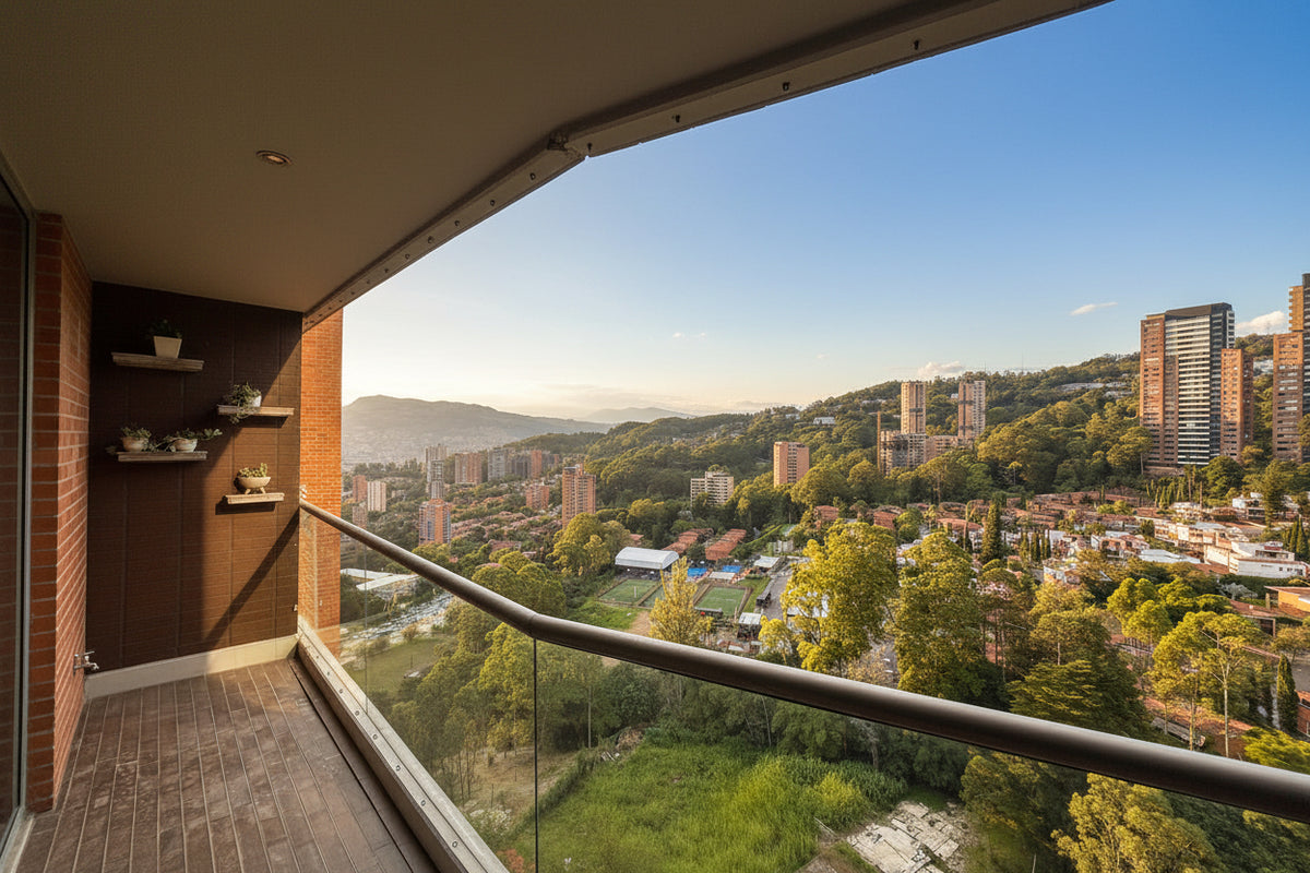 Dúplex con balcones vista panorámica sector Cola del Zorro, El Poblado