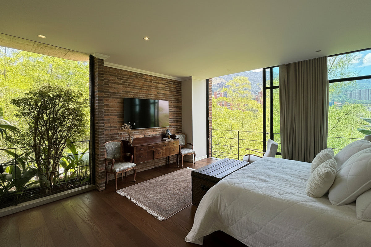 Exclusivo apartamento de 256 m² con estudio y 3 parqueaderos en El Poblado