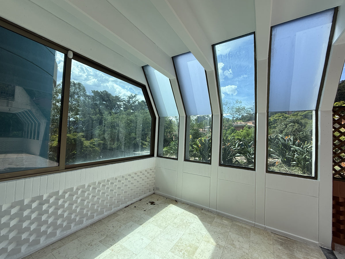Apartamento muy amplio de 296 m² con terraza Sector Altos del Poblado