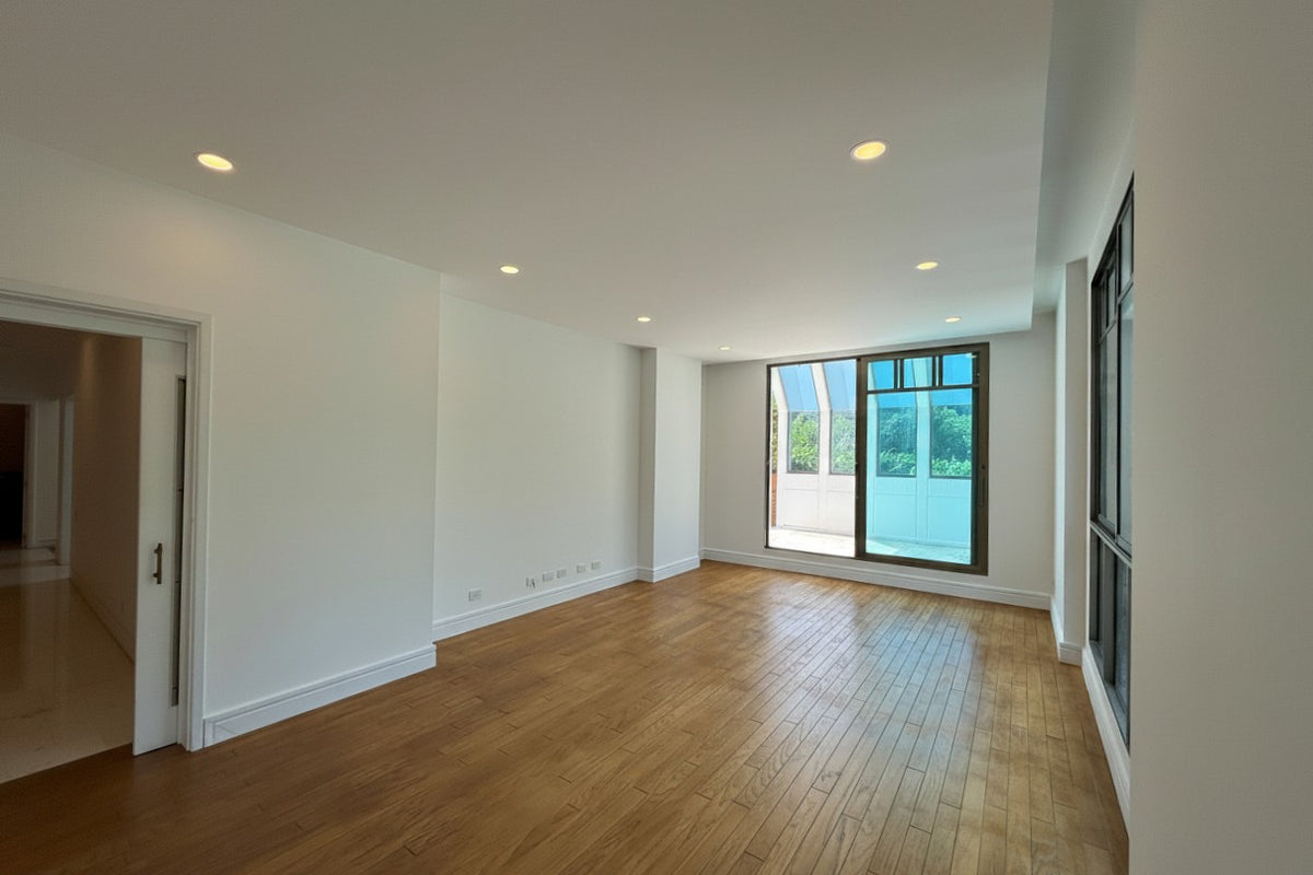 Apartamento muy amplio de 296 m² con terraza Sector Altos del Poblado