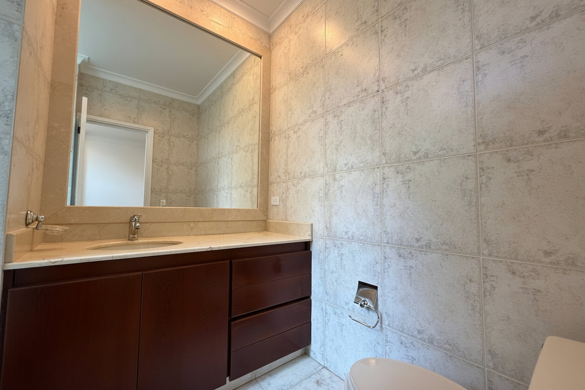 Apartamento muy amplio de 296 m² con terraza Sector Altos del Poblado