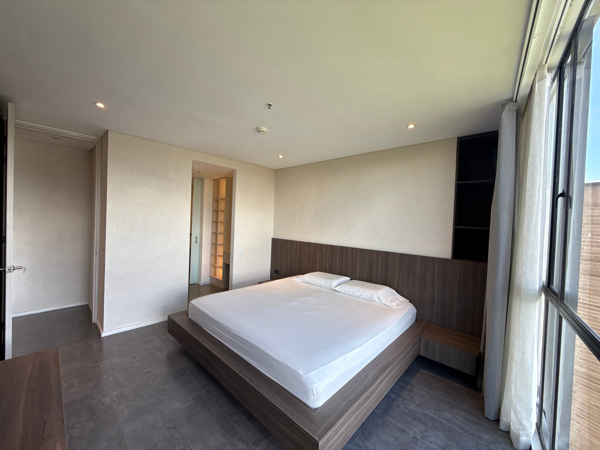 Penthouse Dúplex Amoblado con Jacuzzi y Domótica en Alto de Las Palmas