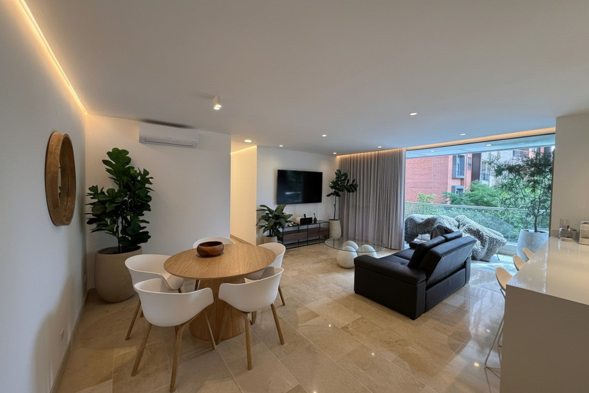 Apartment in El Poblado, 230 m² – High floor in the Lalinde sector