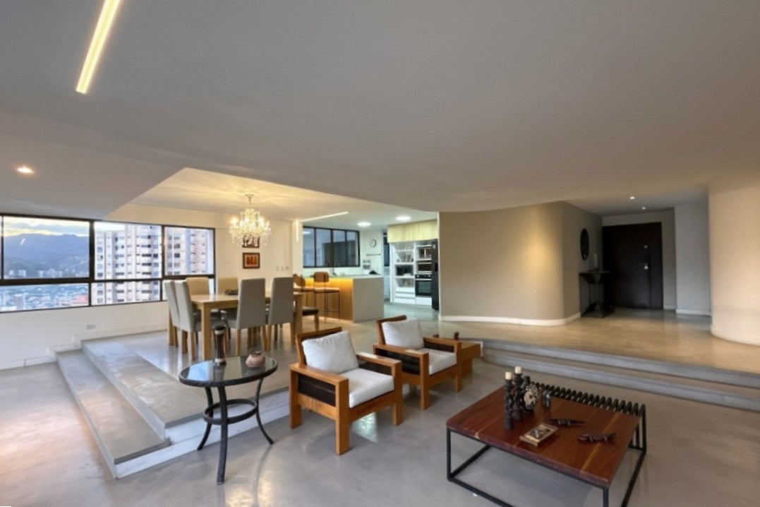 Apartamento de 258 m² con 4 habitaciones en Alejandría, El Poblado