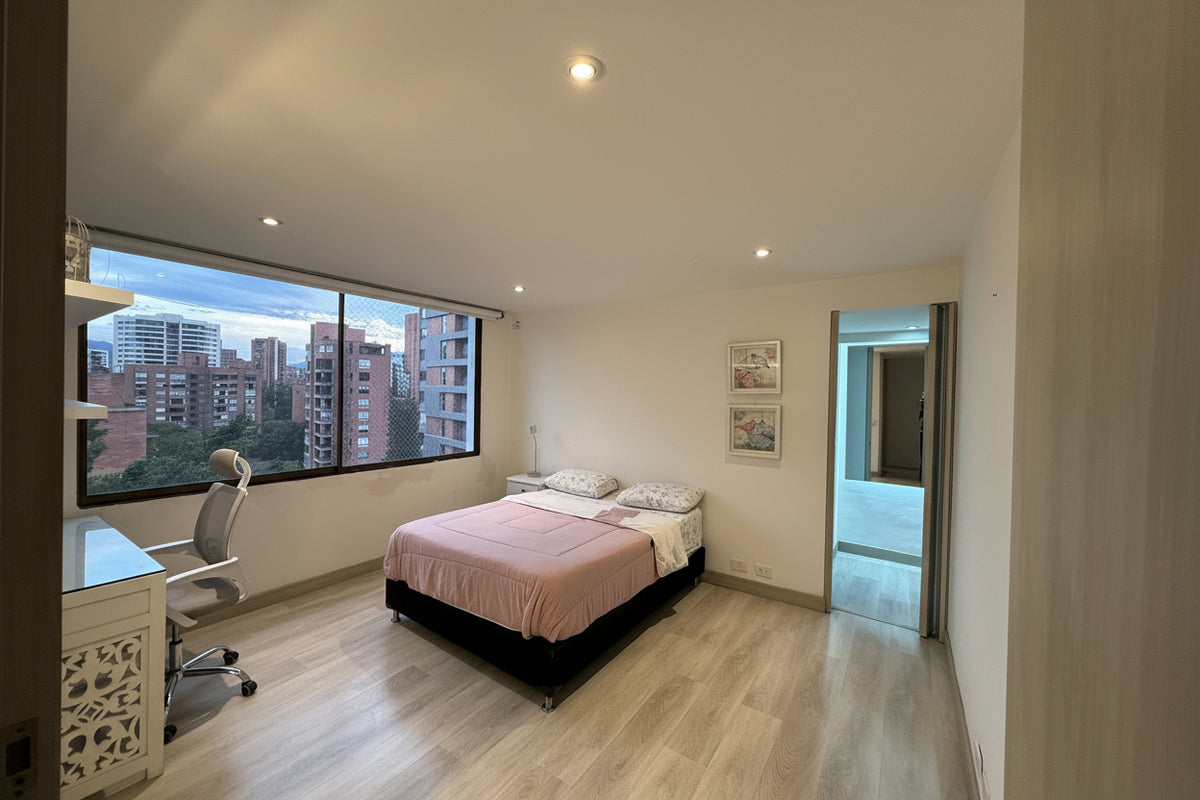 Apartamento de 258 m² con 4 habitaciones en Alejandría, El Poblado