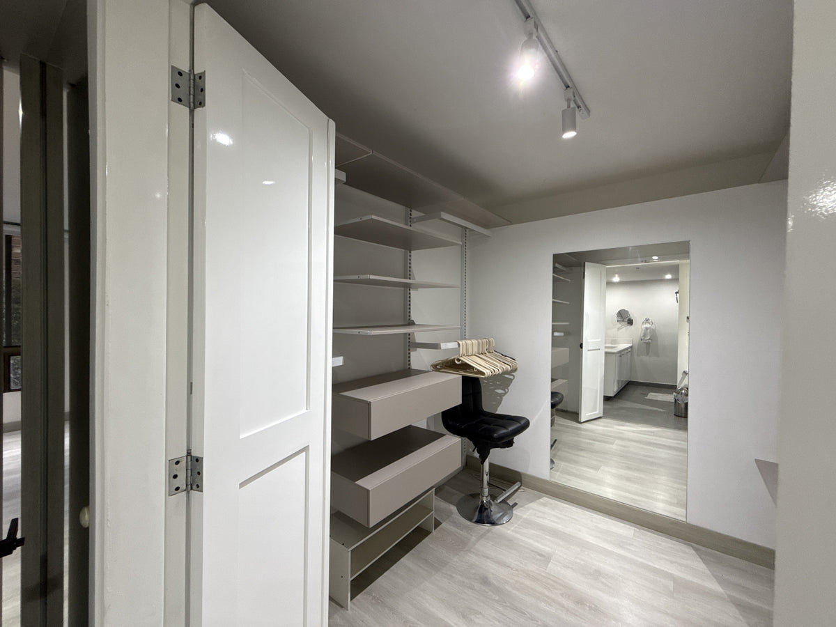 Apartamento de 258 m² con 4 habitaciones en Alejandría, El Poblado