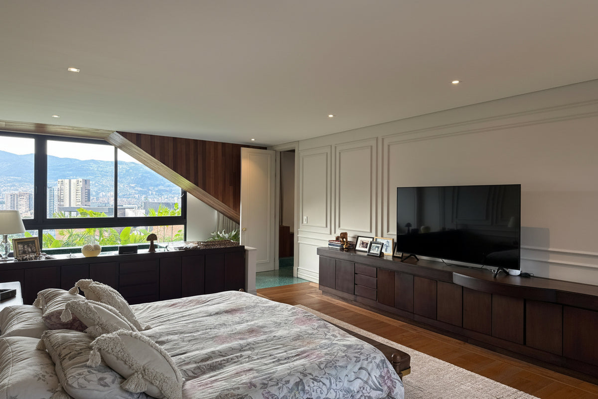 Apartamento dúplex de 368 m² en El Poblado | Cerca al Club Campestre