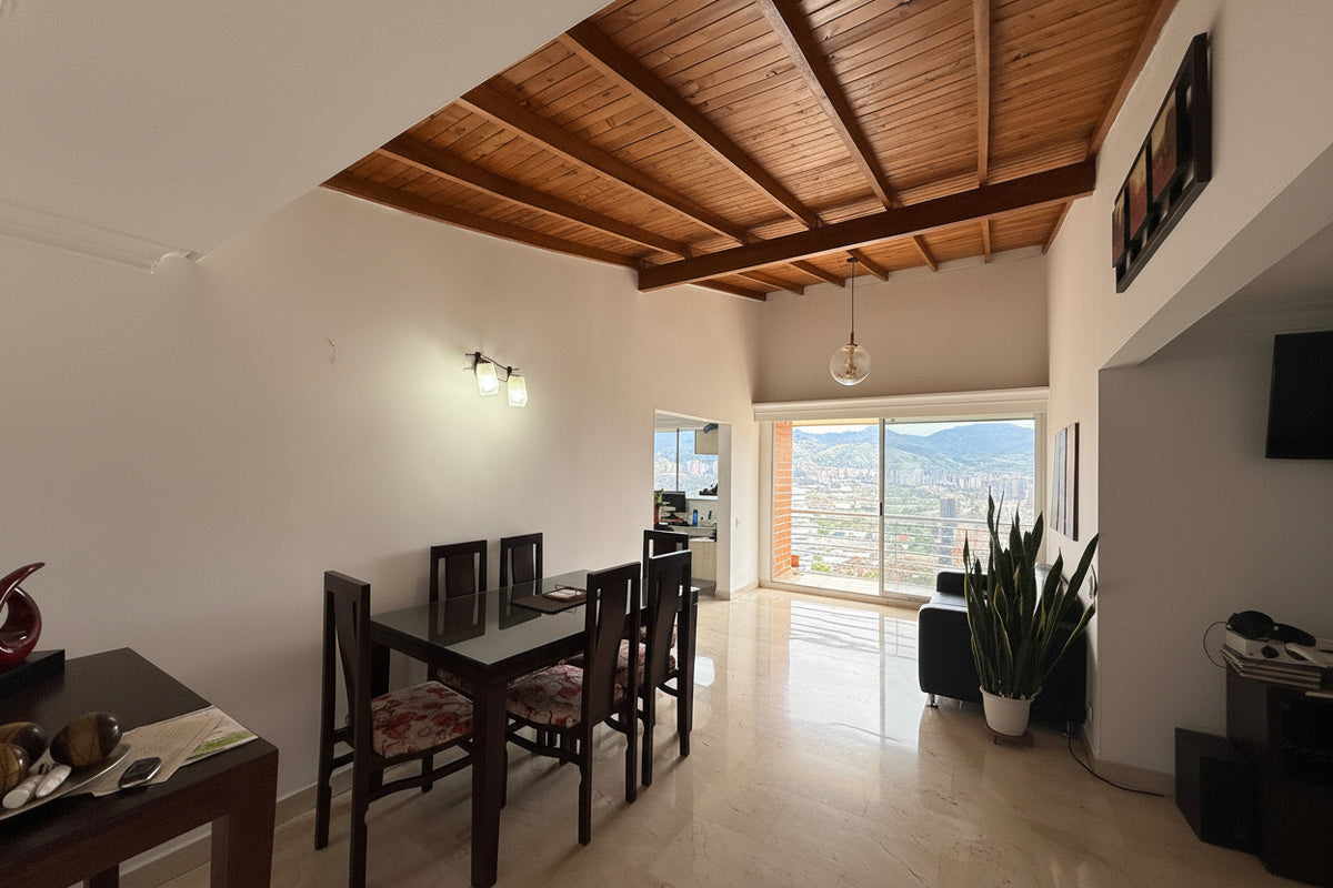 Apartamento para remodelar de 105 m² en Castropol, El Poblado