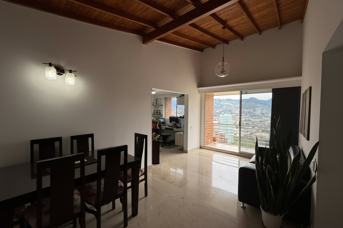 Apartamento para remodelar de 105 m² en Castropol, El Poblado