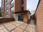 Apartamento con terrazas en Loma de Los Parra