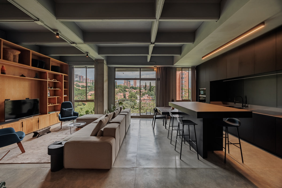 Boutique Apartment with Panoramic View Balcony 1 BR