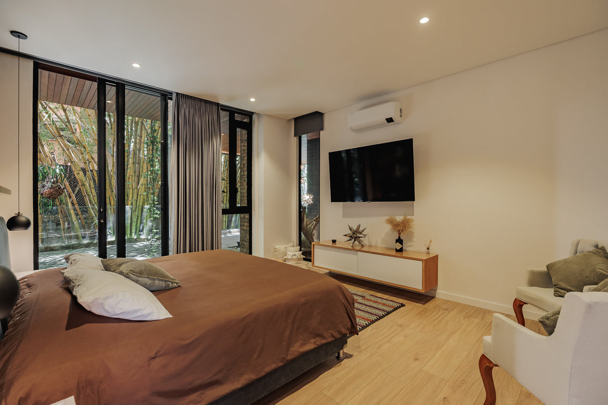 Boutique Apartment with Terrace, Vizcaya Sector, 3 BR 
