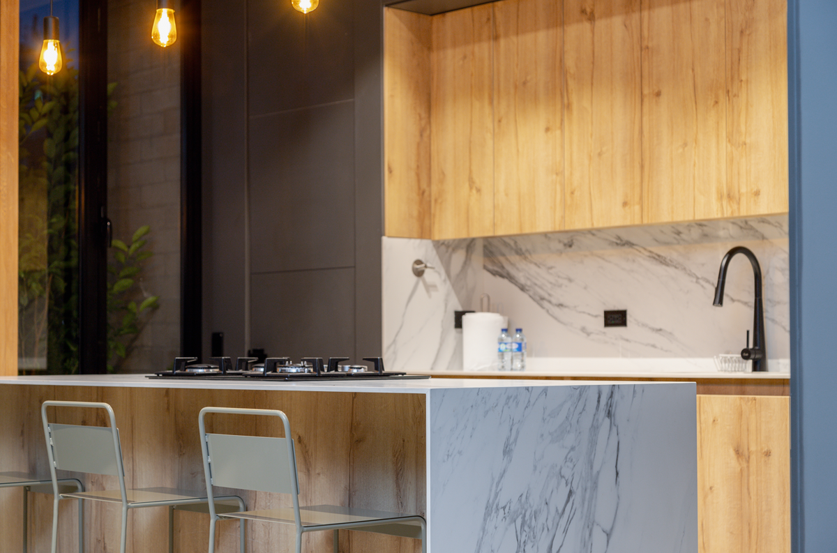 Apartamento amplio en Milla de Oro con entorno natural y excelente ubicación