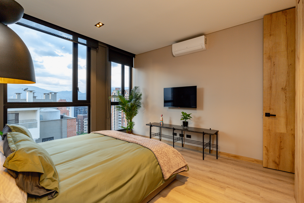 Apartamento amplio en Milla de Oro con entorno natural y excelente ubicación