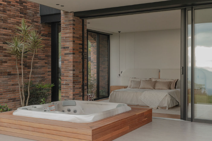 Casa de diseño arquitectónico con jacuzzi en Alto de Las Palmas