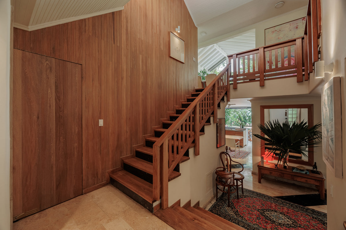 Casa con Piscina Privada en San Lucas | El Poblado