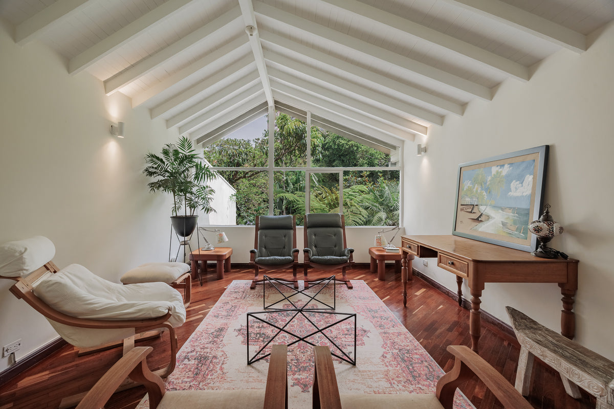 Casa con Piscina Privada en San Lucas | El Poblado