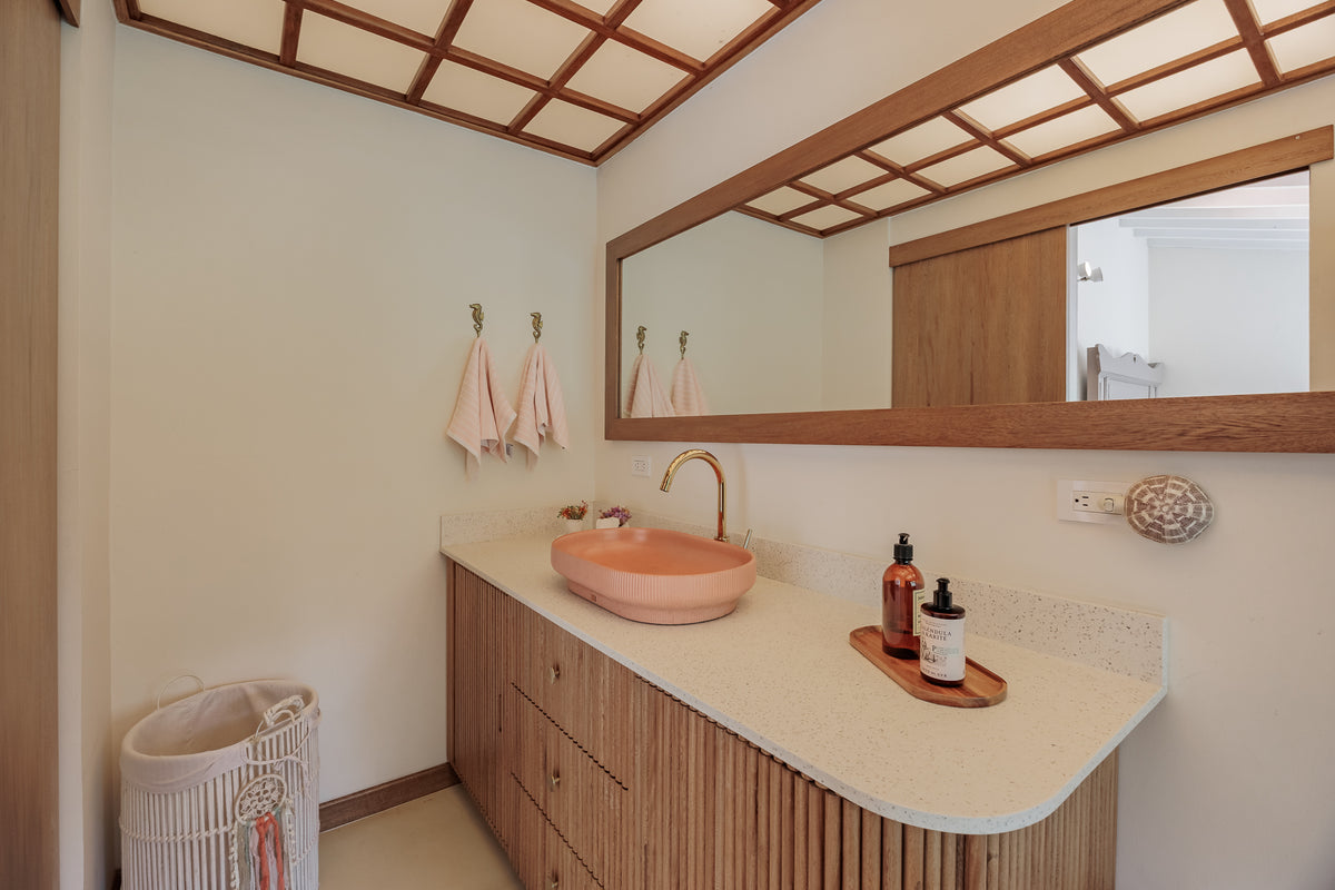Casa con Piscina Privada en San Lucas | El Poblado
