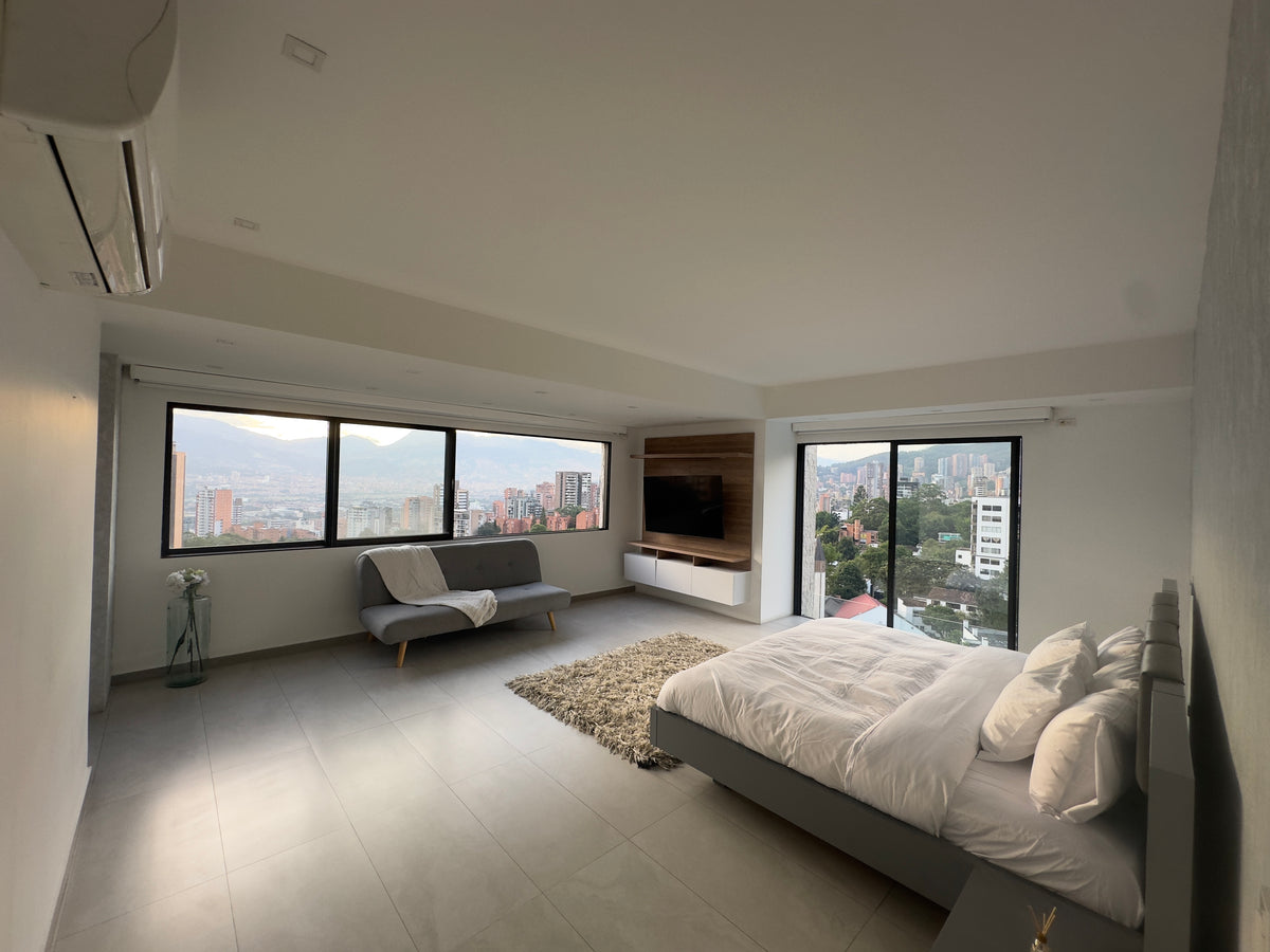 Boutique Apartment in El Poblado near El Tesoro Shopping Center 2 BR (Copy) 