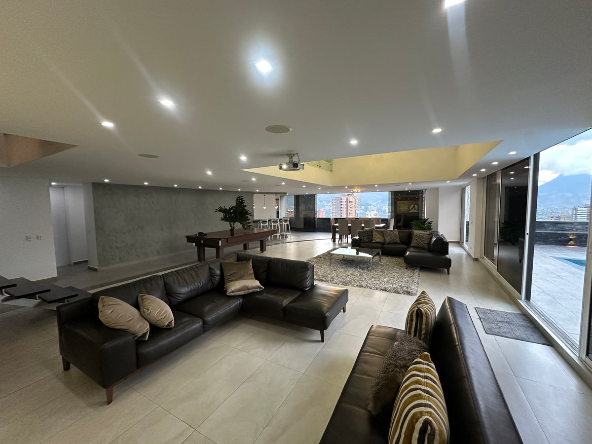 Boutique Apartment in El Poblado near El Tesoro Shopping Center 2 BR (Copy) 
