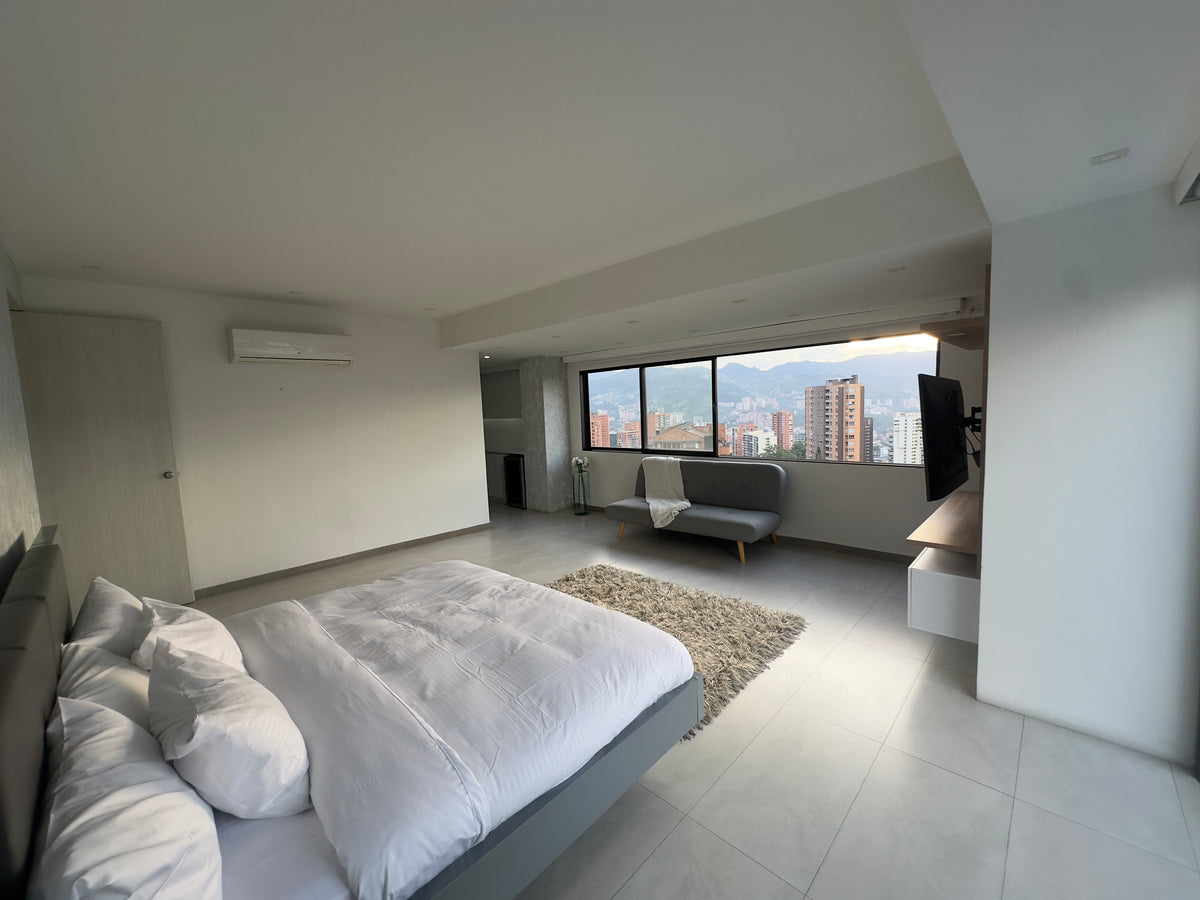 Boutique Apartment in El Poblado near El Tesoro Shopping Center 2 BR (Copy) 