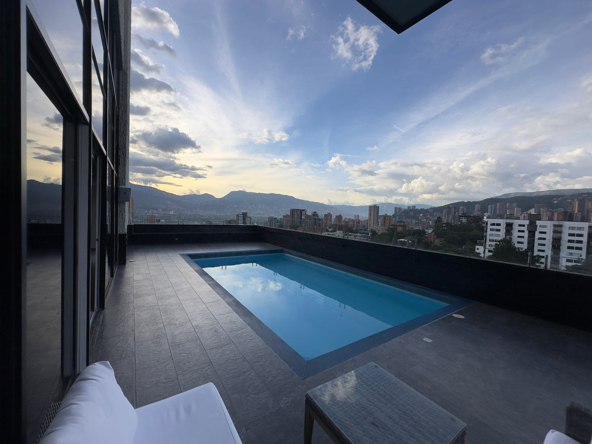 Boutique Apartment in El Poblado near El Tesoro Shopping Center 2 BR (Copy) 
