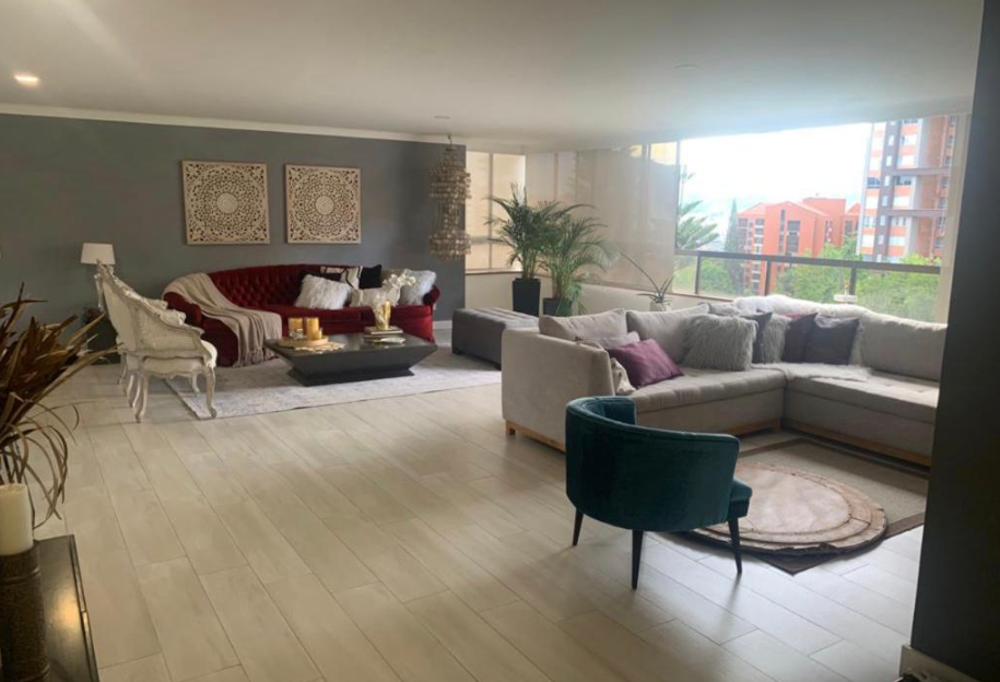 Apartment with city views in Castropol, El Poblado