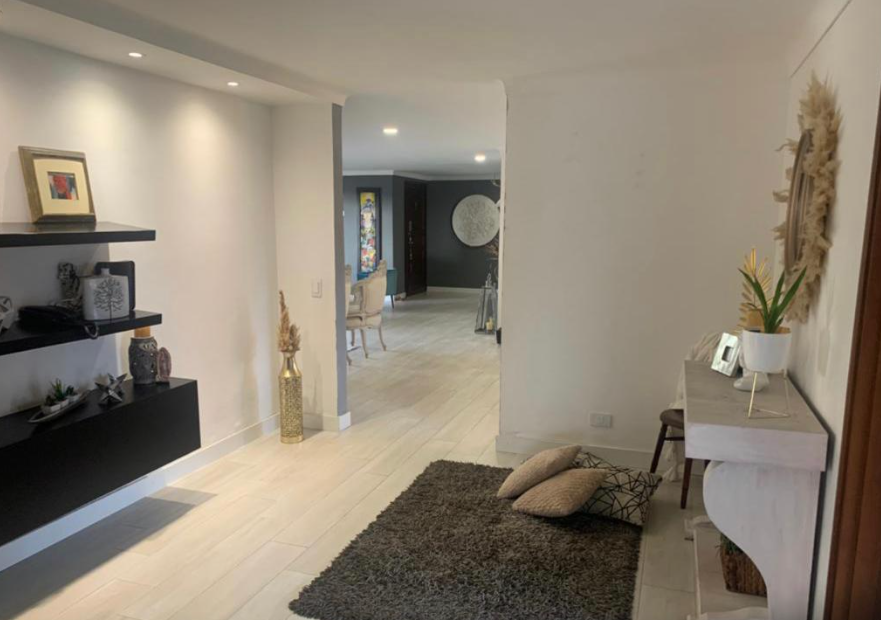 Apartamento con vista a la ciudad en Castropol, El Poblado