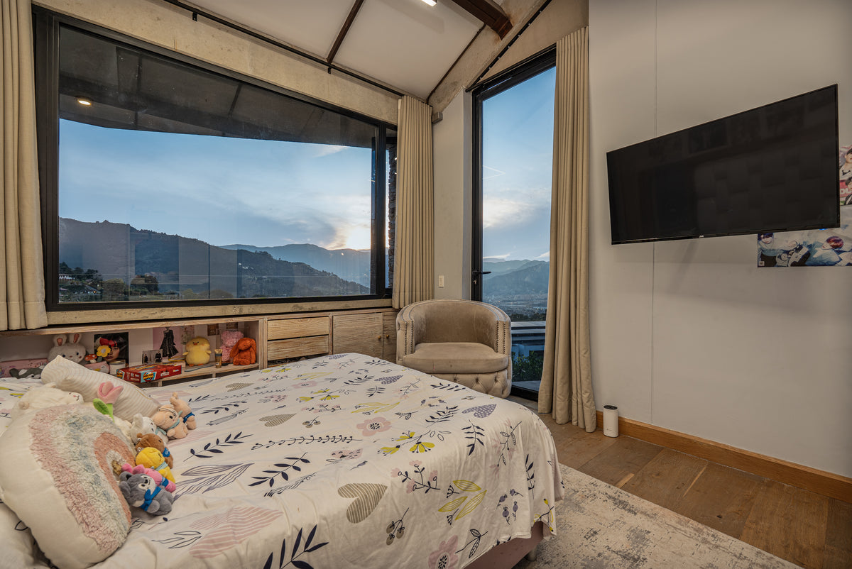 Casa en Alto de Las Palmas con vista a la montaña y jacuzzi