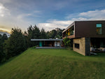 Casa con Lote independiente en Condominio Privado en el Poblado| 8.900 m² de Lote