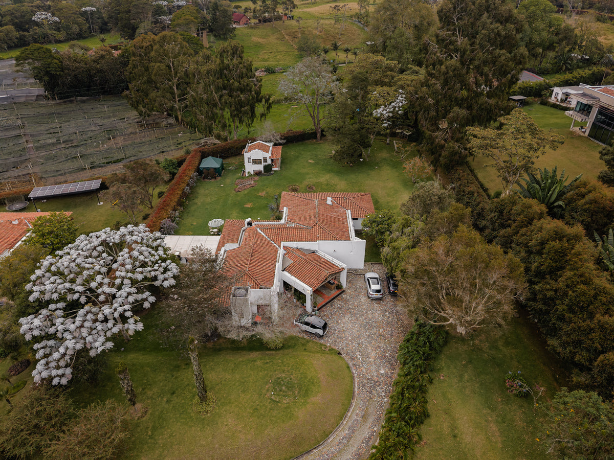 Casa de Campo de Lujo con Lote de 5.000 m² | Alto de las Palmas