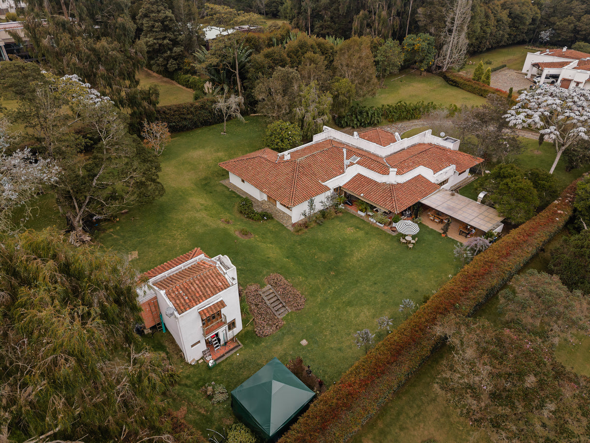 Casa de Campo de Lujo con Lote de 5.000 m² | Alto de las Palmas