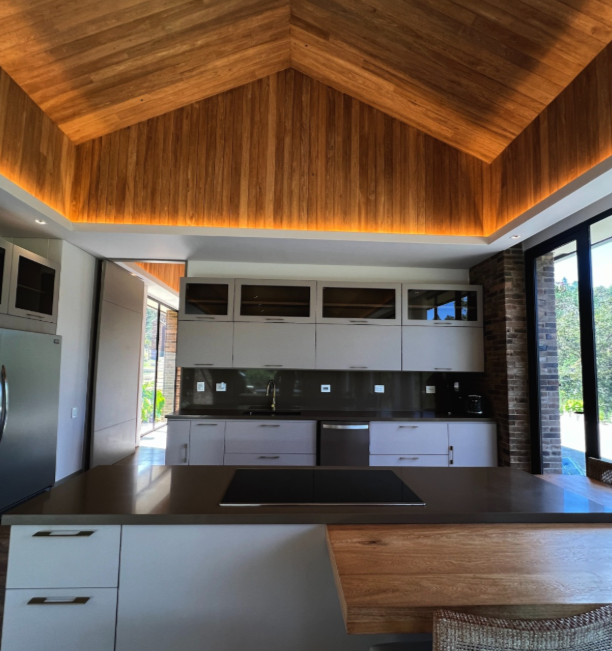 Luxury House in the Alto del Escobero Sector
